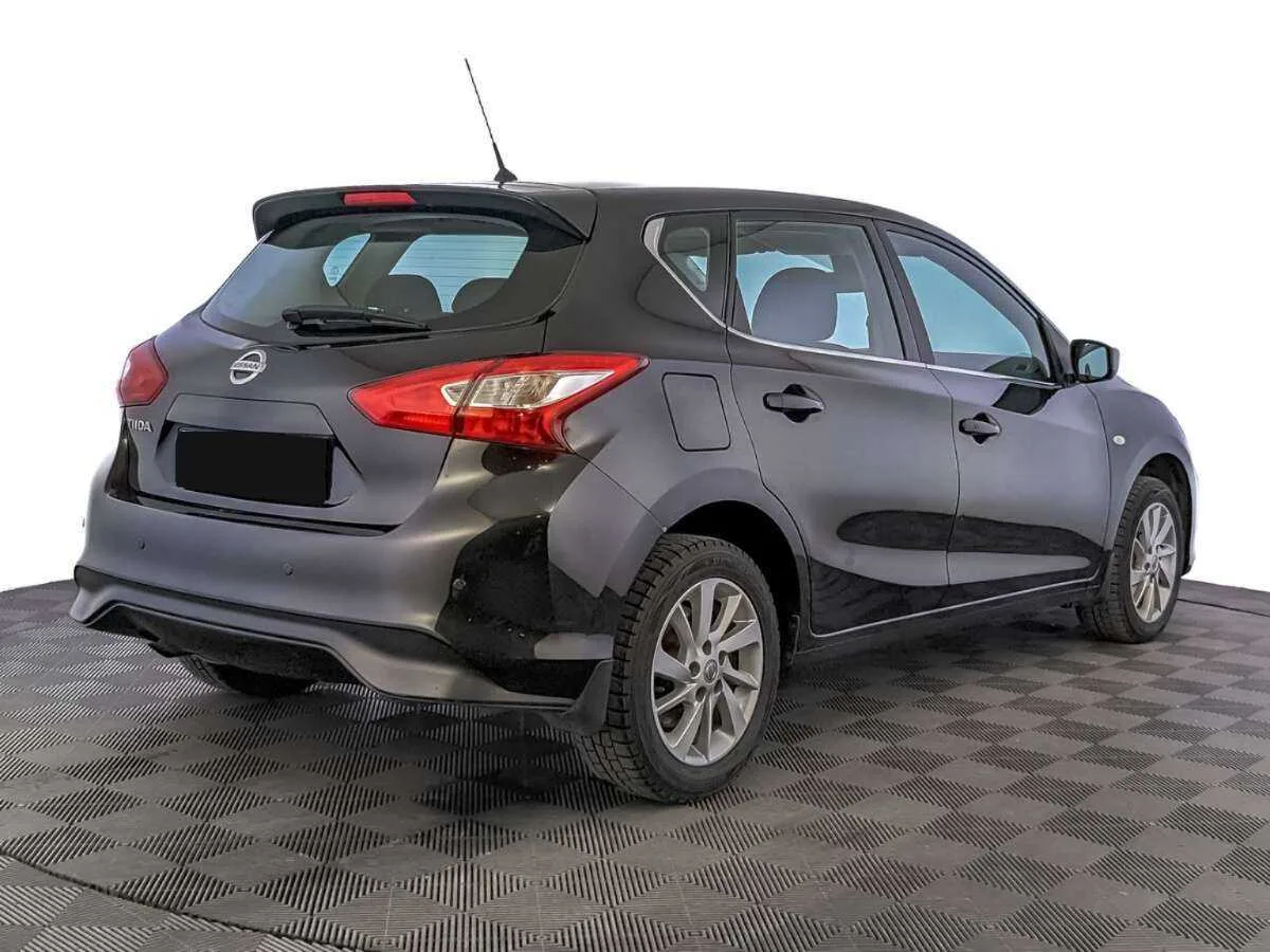Nissan Tiida