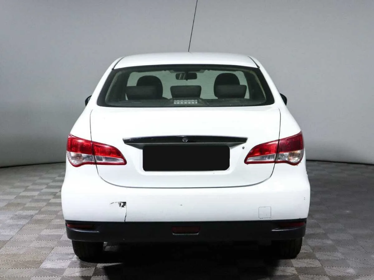 Nissan Almera