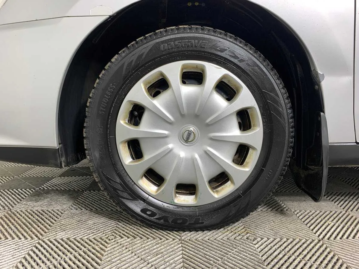 Nissan Almera