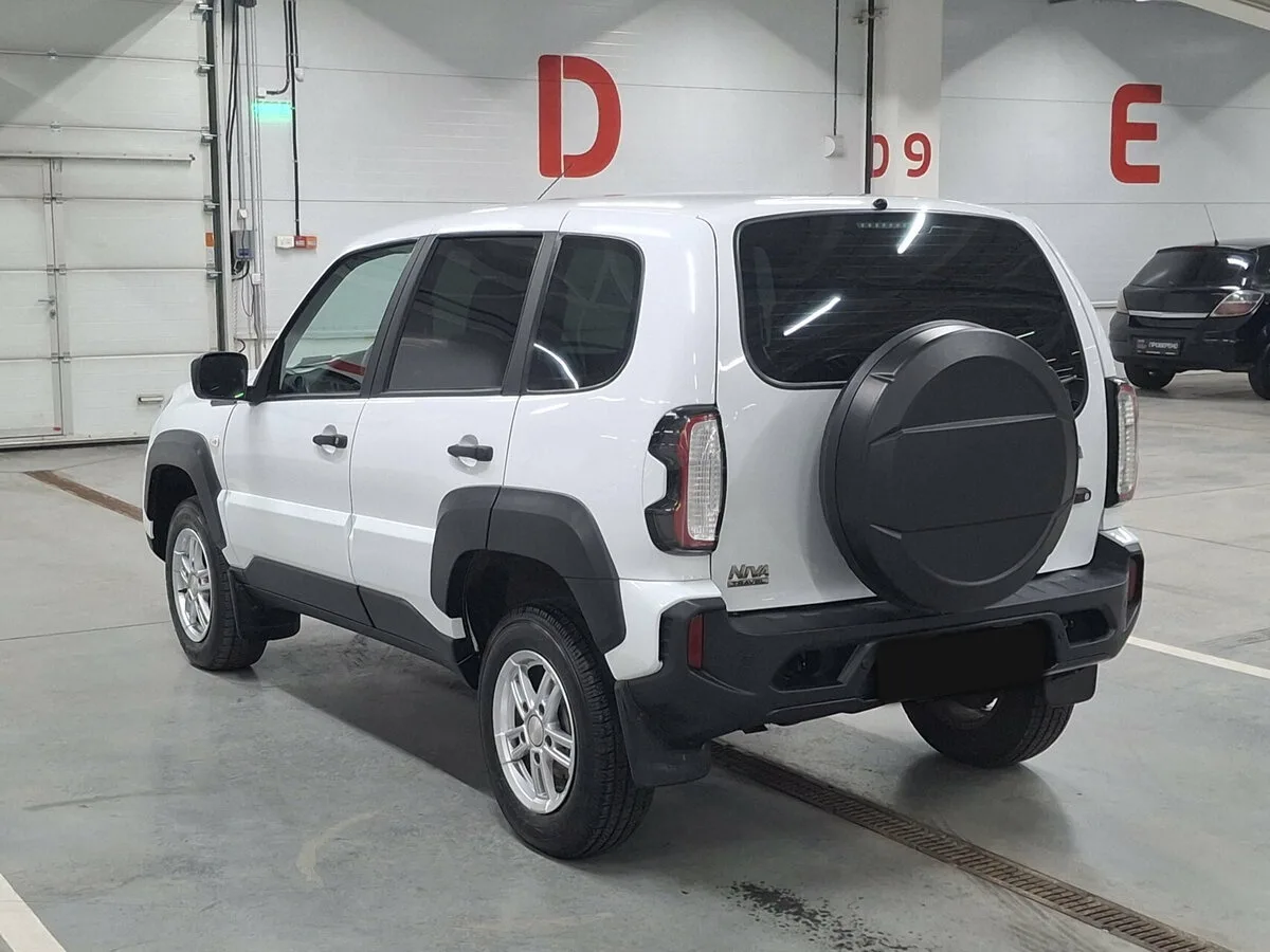LADA (ВАЗ) Niva Travel