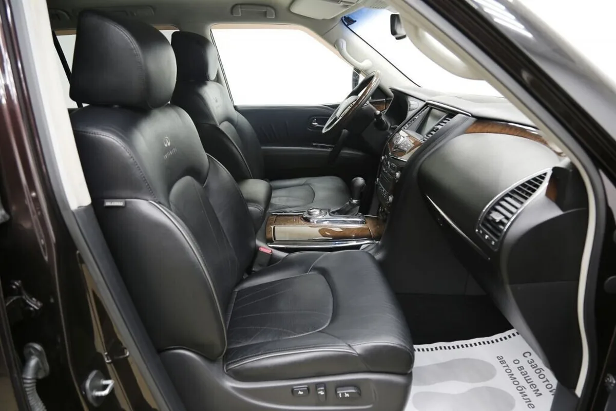Infiniti QX56