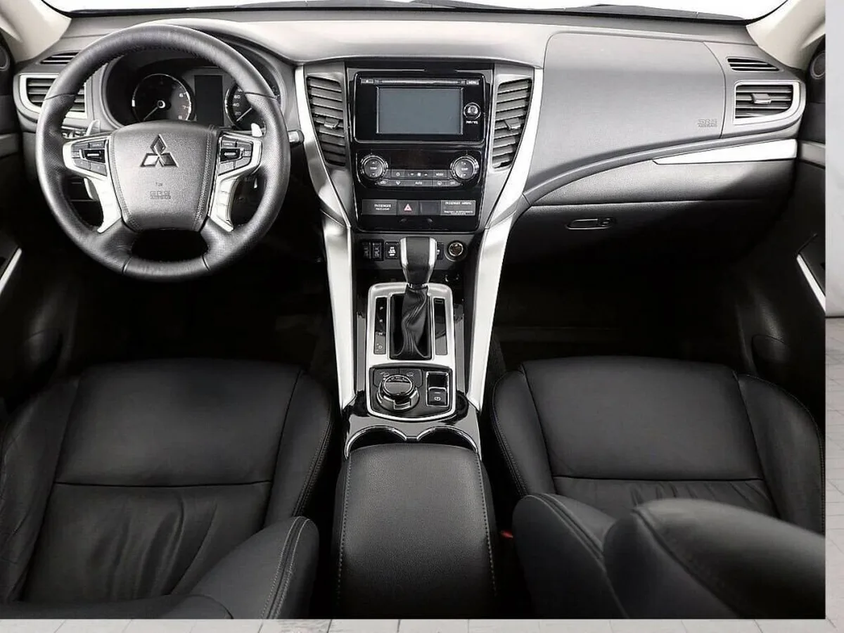Mitsubishi Pajero Sport