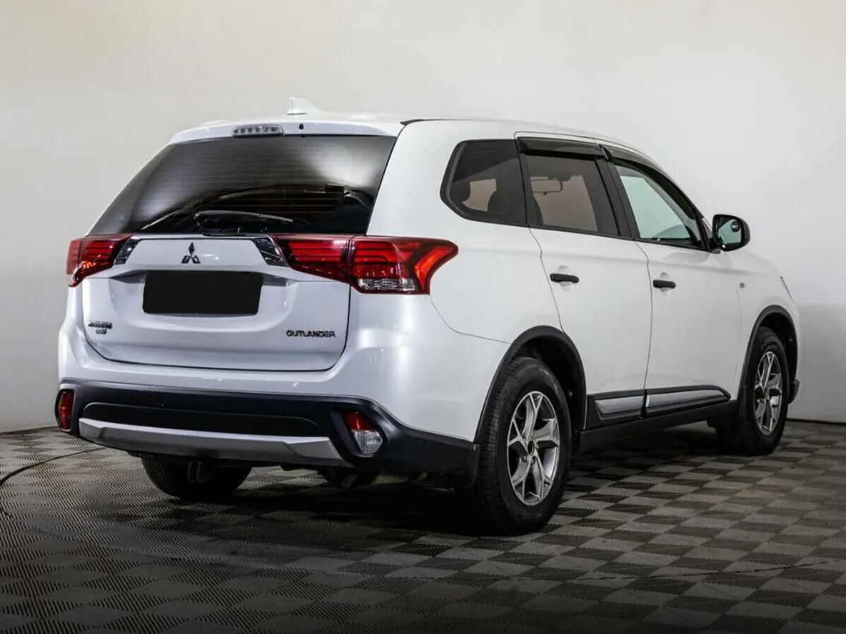 Mitsubishi Outlander
