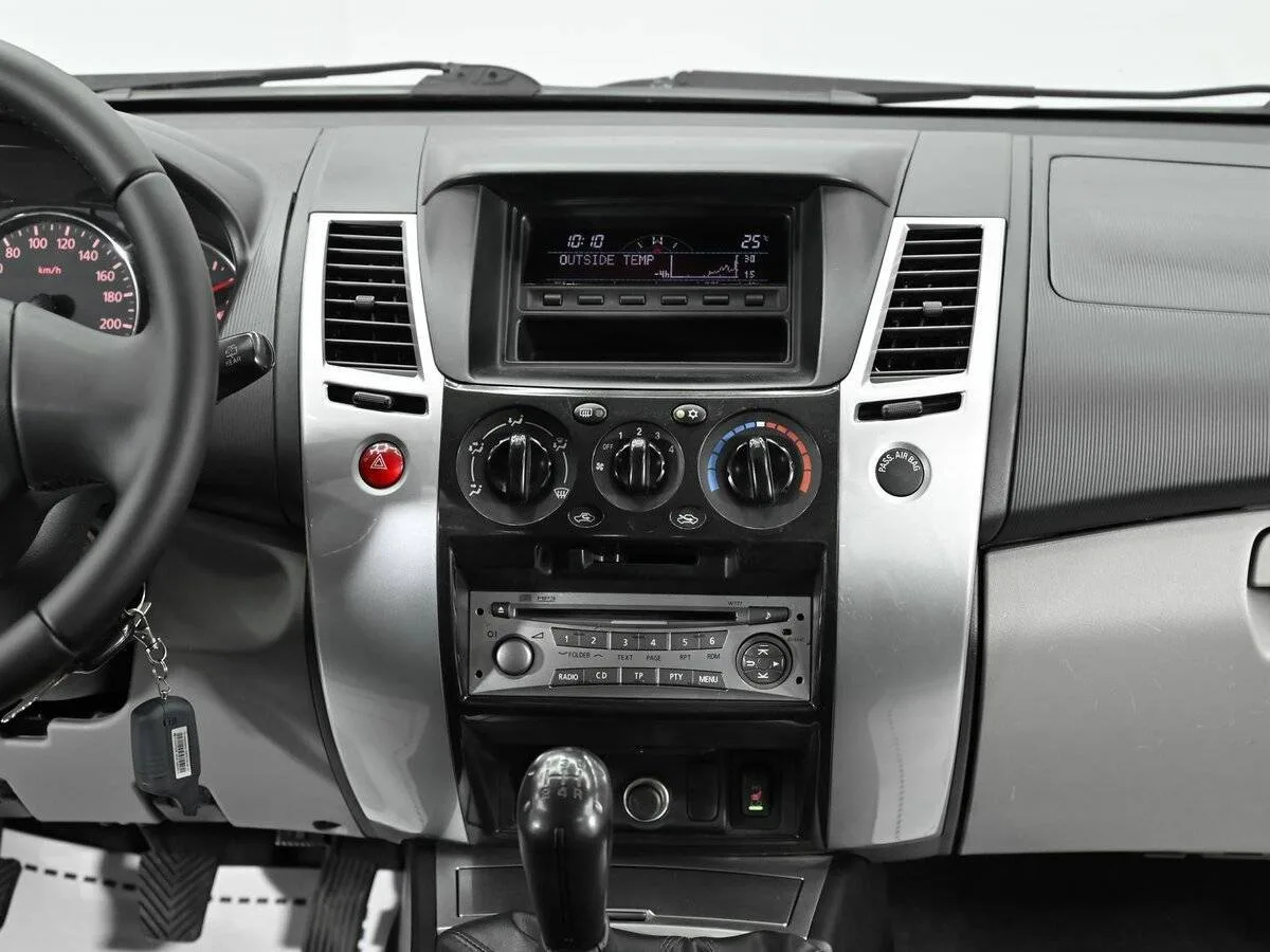 Mitsubishi Pajero Sport