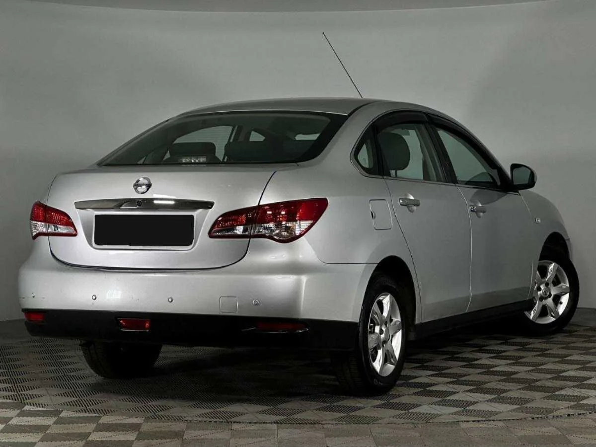 Nissan Almera