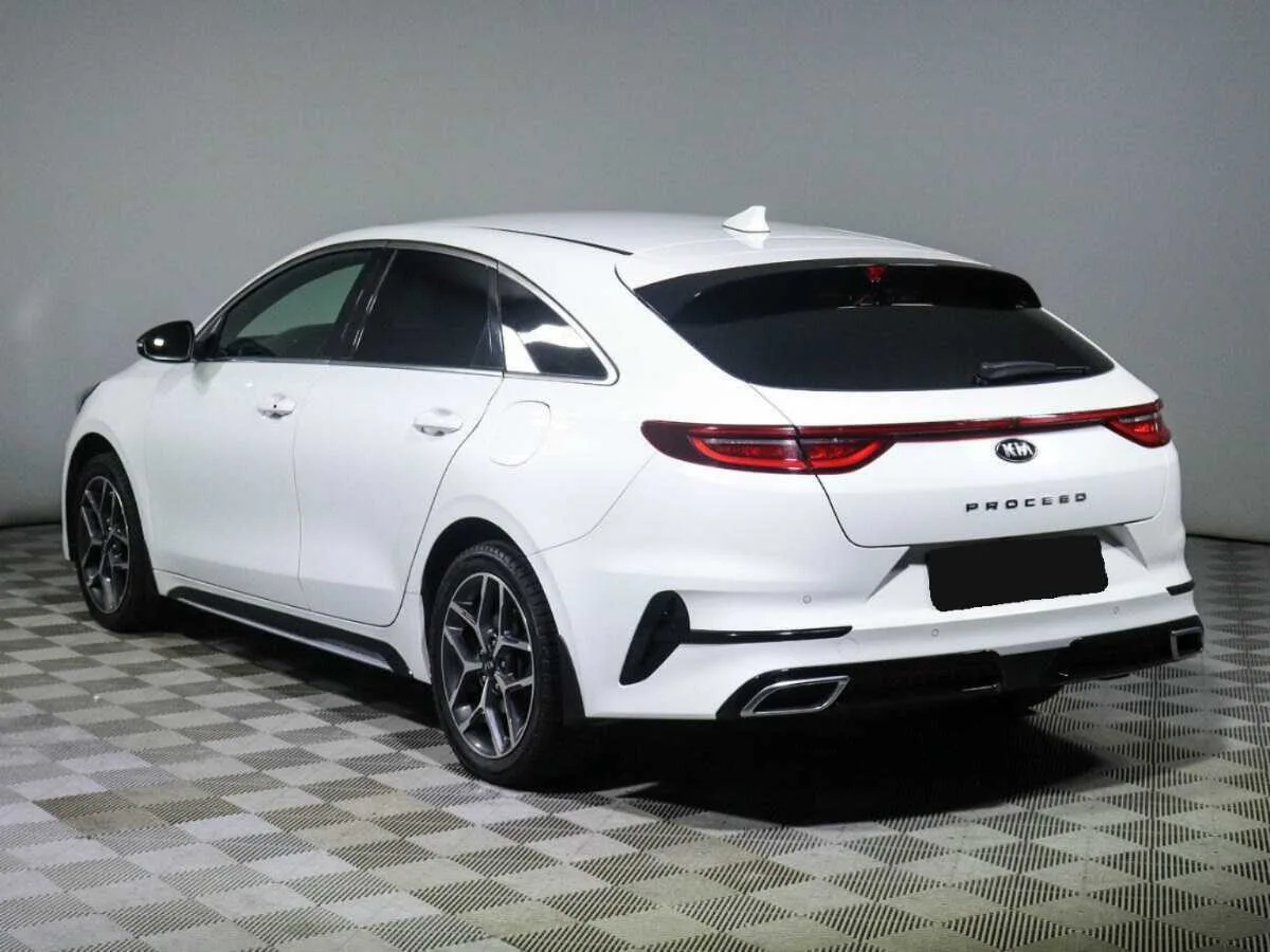 Kia Proceed