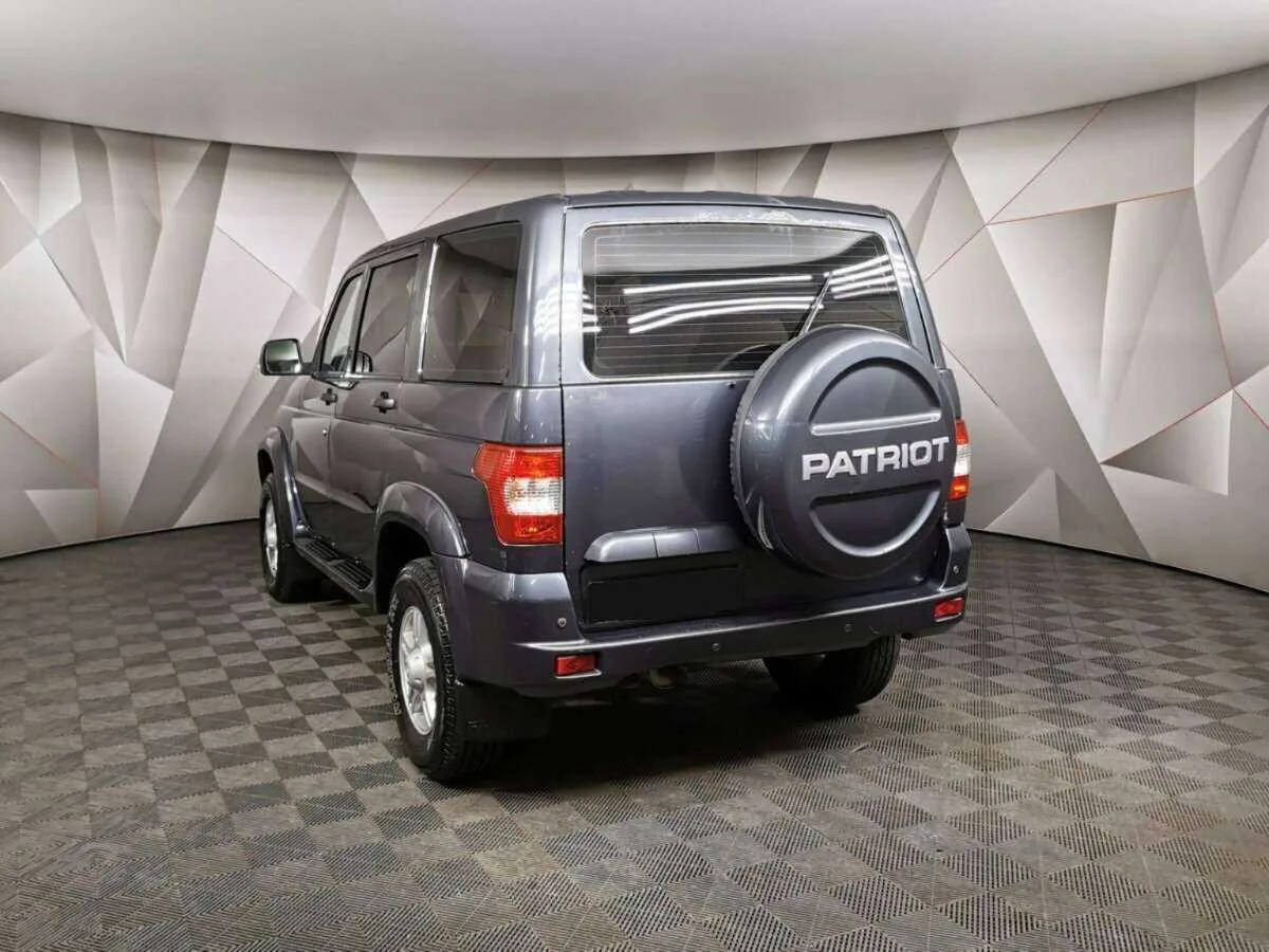 УАЗ Patriot