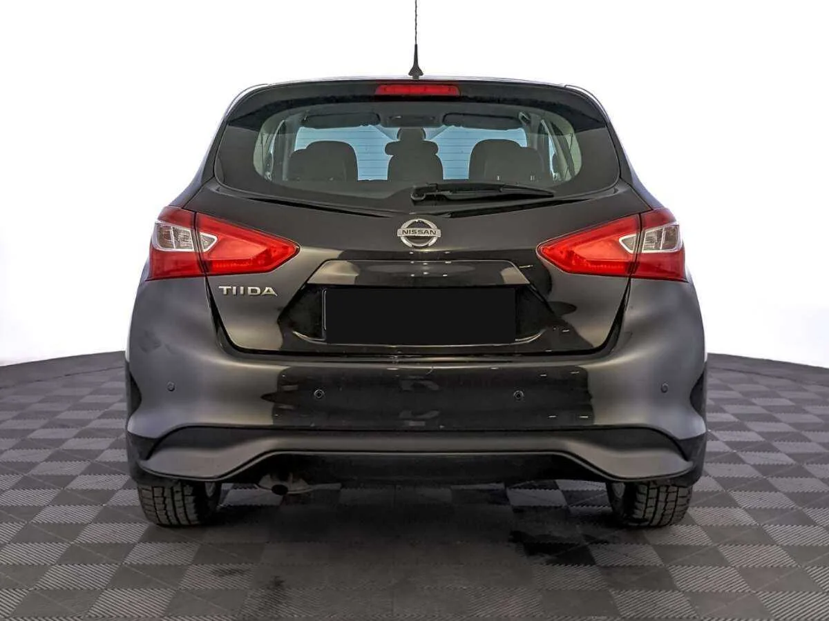 Nissan Tiida