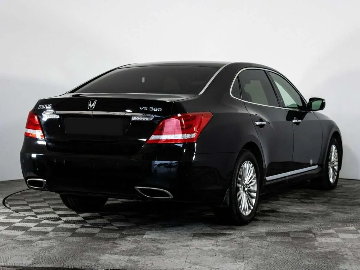 Hyundai Equus