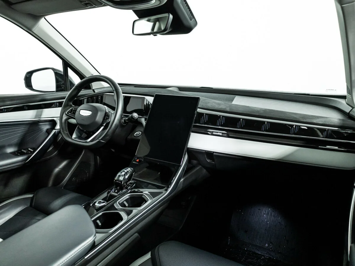 Geely Atlas