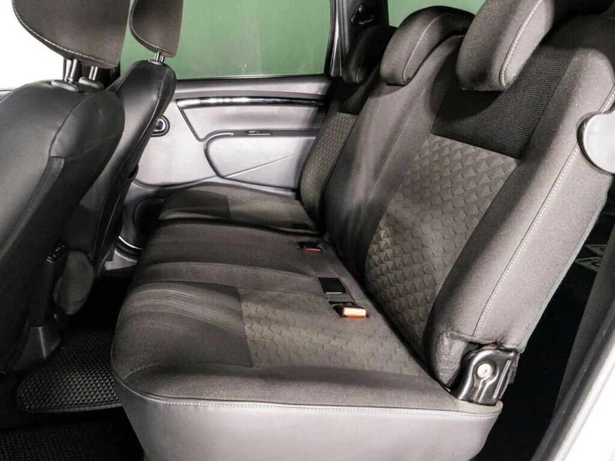 LADA (ВАЗ) Largus