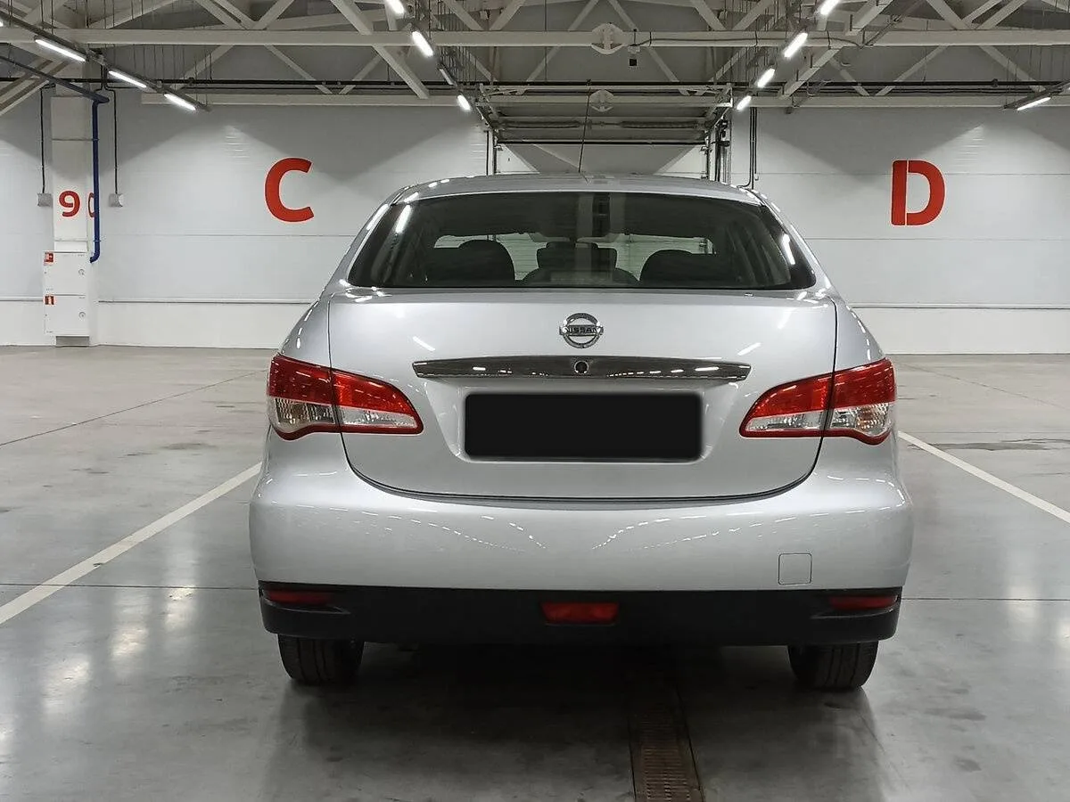 Nissan Almera