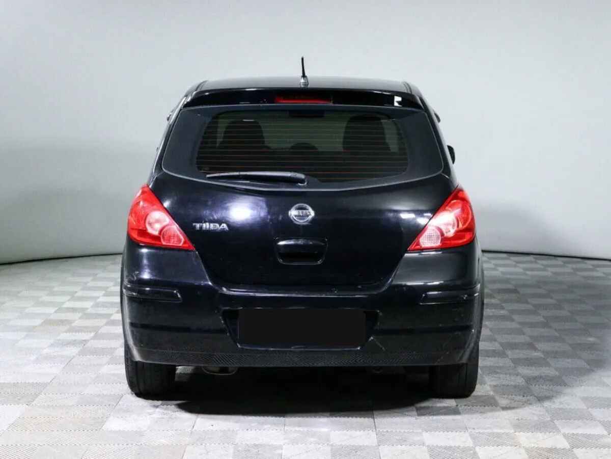 Nissan Tiida