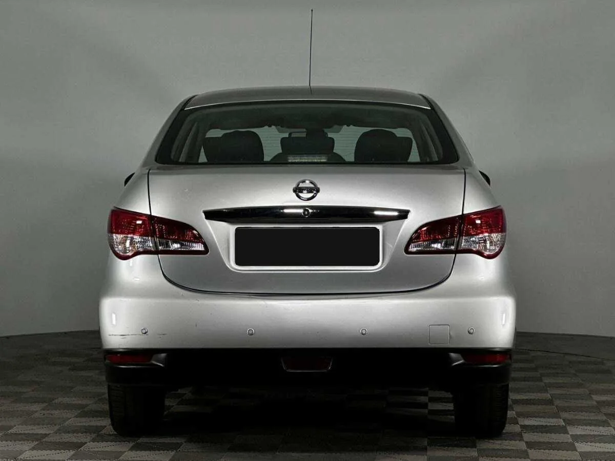 Nissan Almera