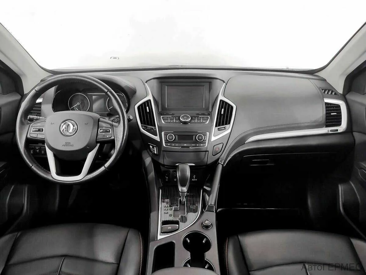 Dongfeng AX7