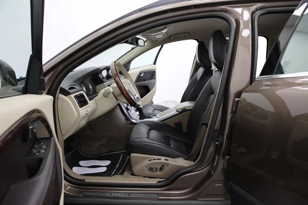 Volvo XC70