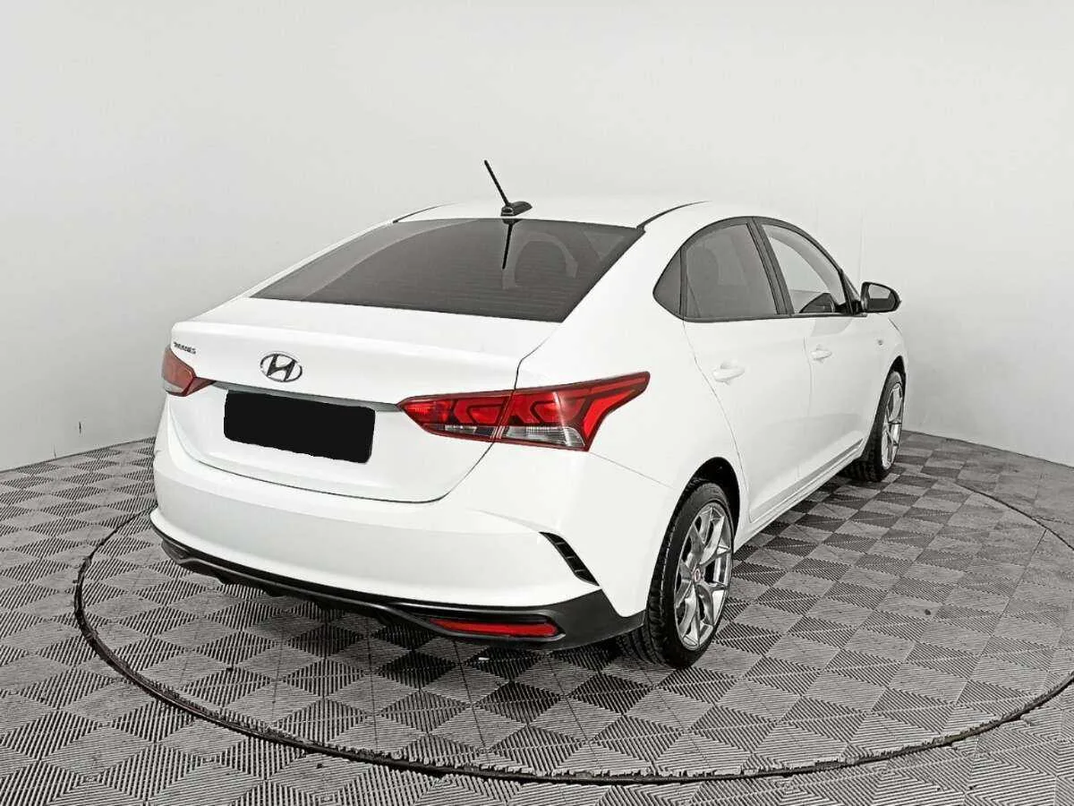 Hyundai Solaris