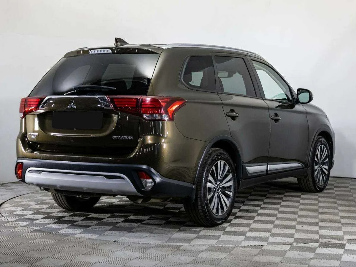 Mitsubishi Outlander