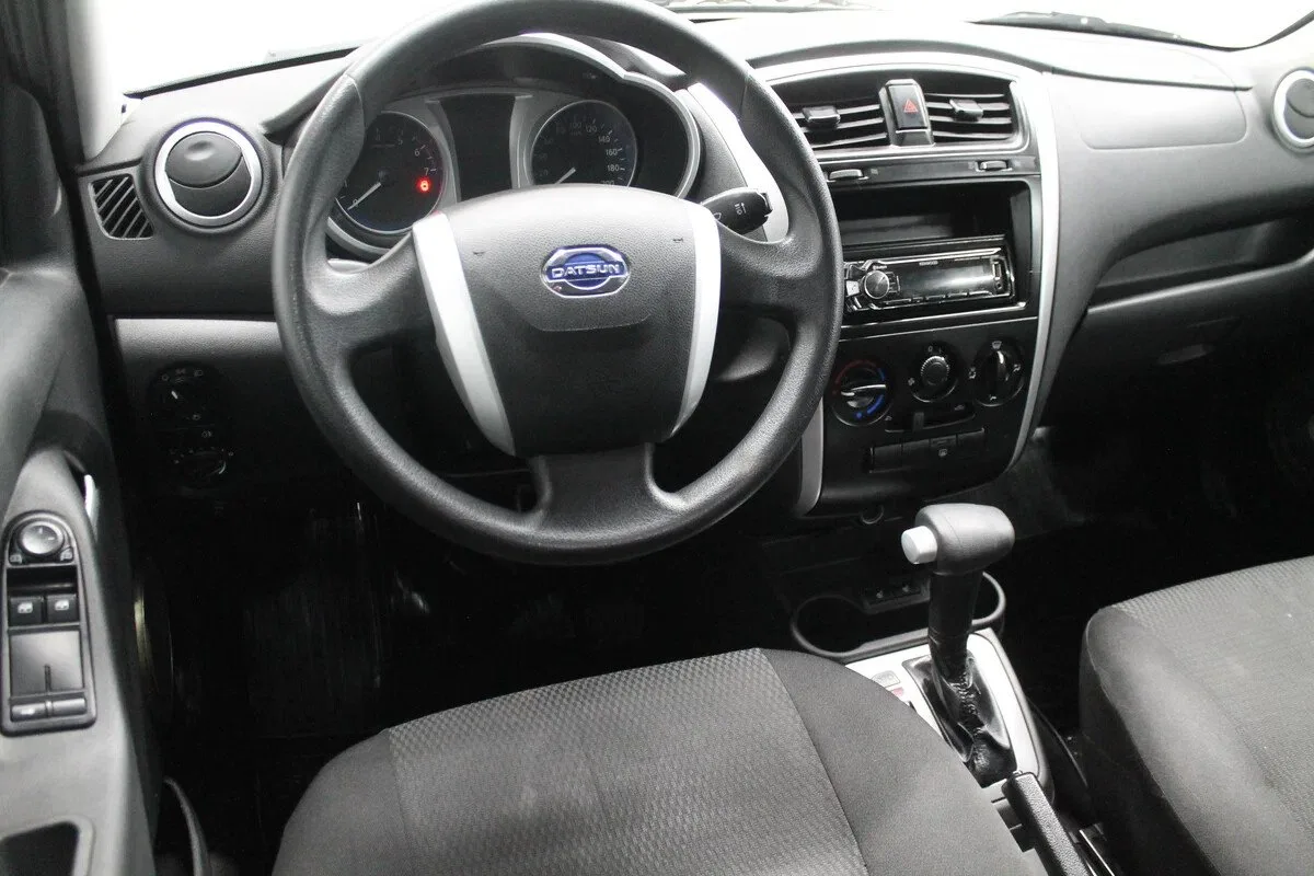 Datsun mi-DO