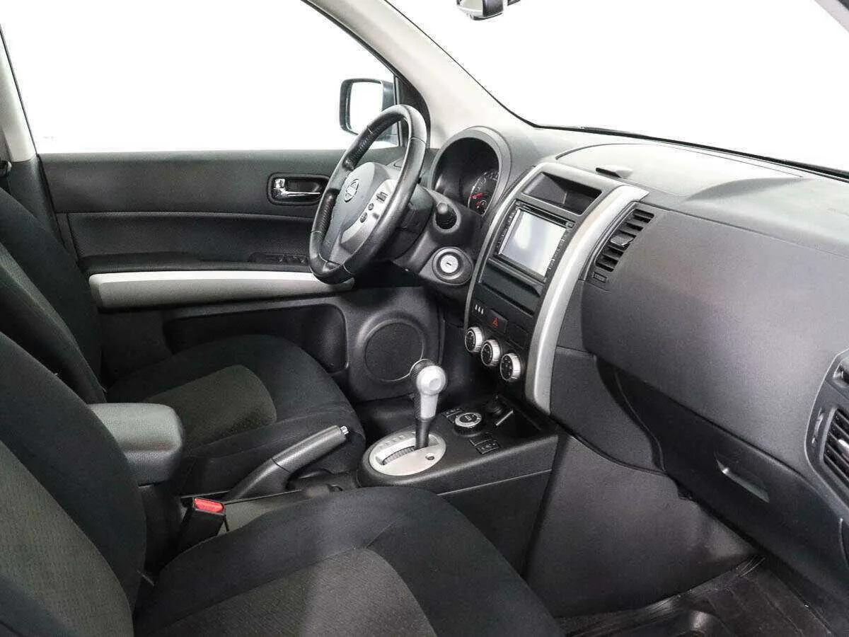 Nissan X Trail