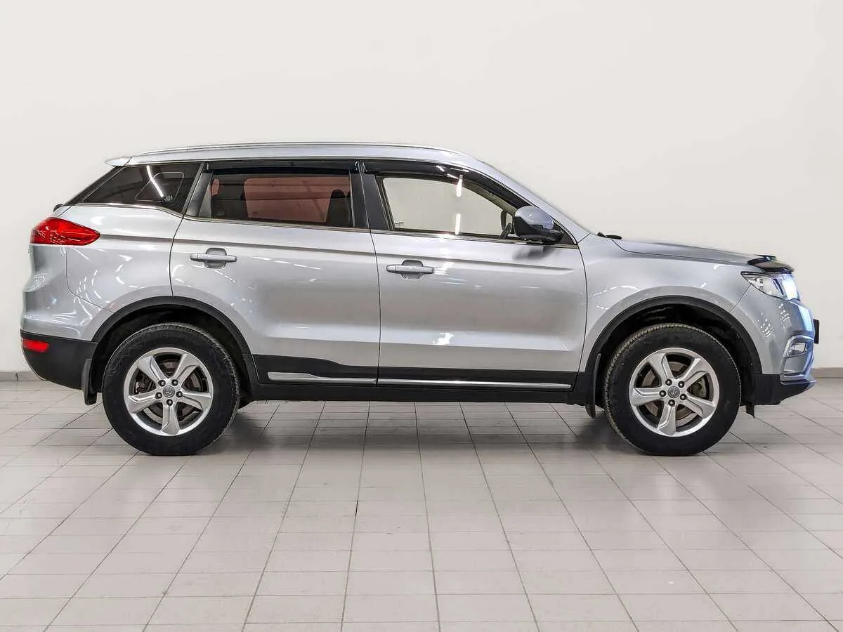 Geely Atlas