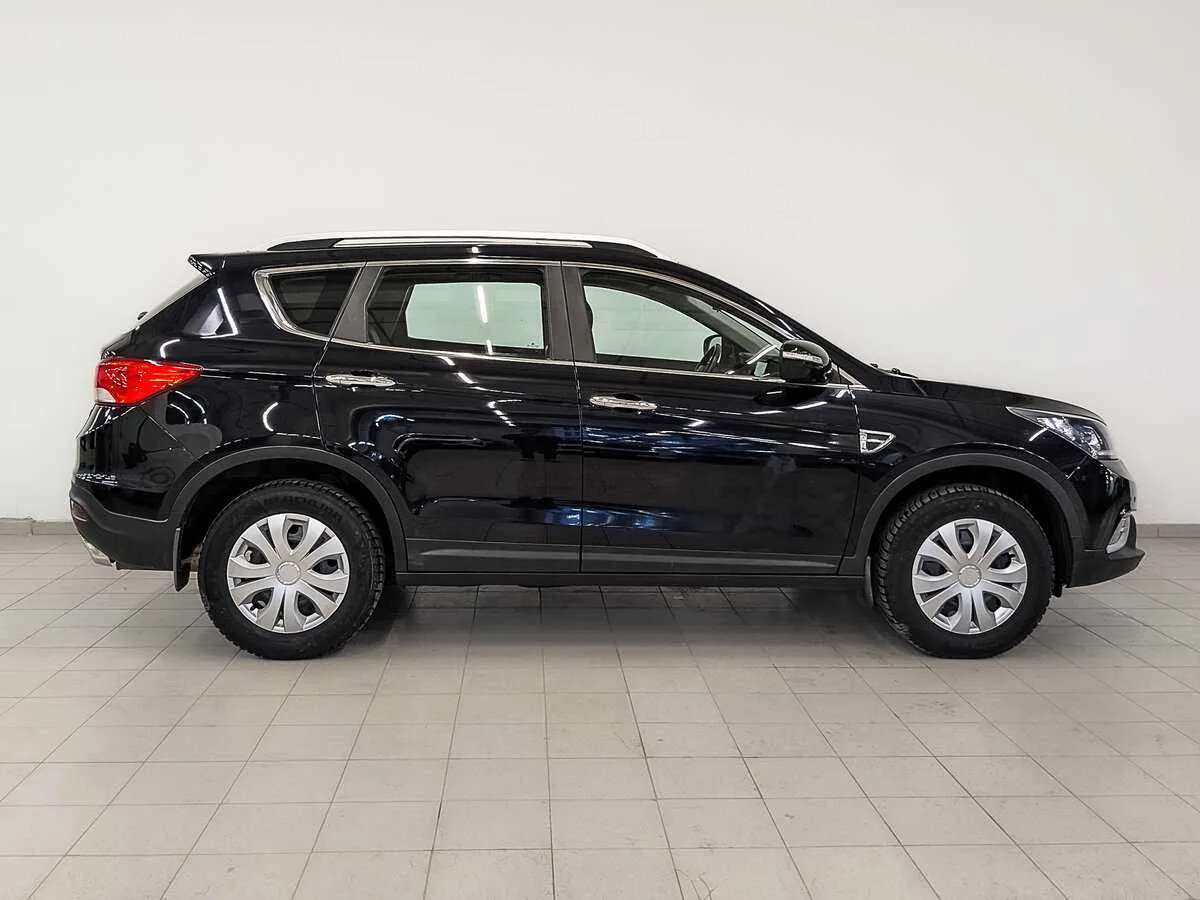 Dongfeng AX7