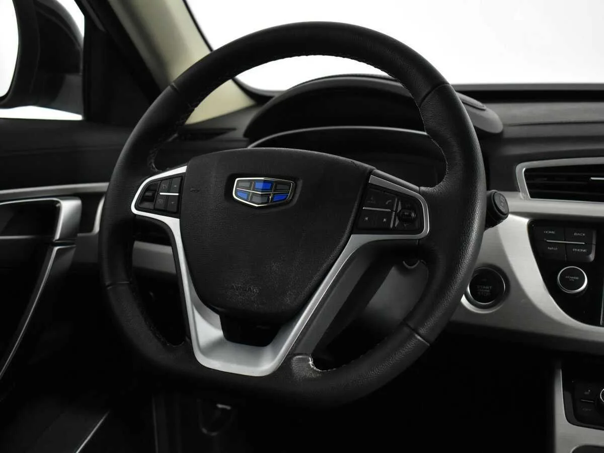 Geely Atlas