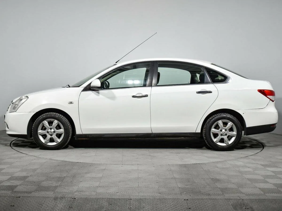 Nissan Almera