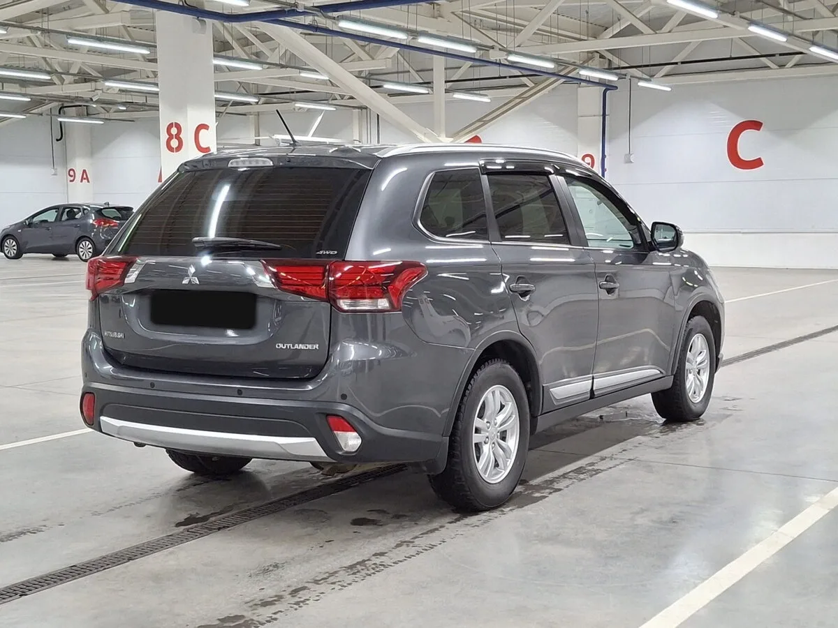 Mitsubishi Outlander