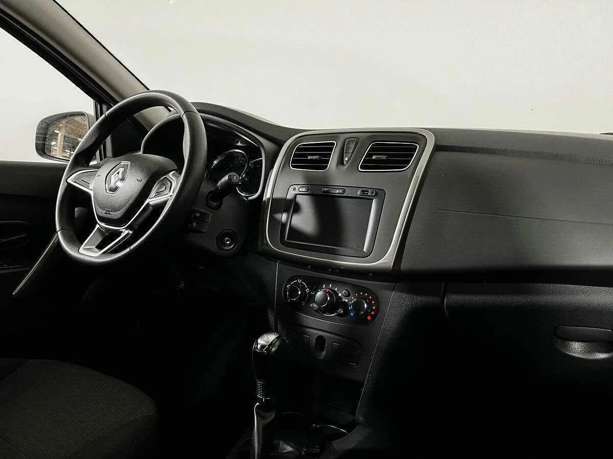 Renault Logan