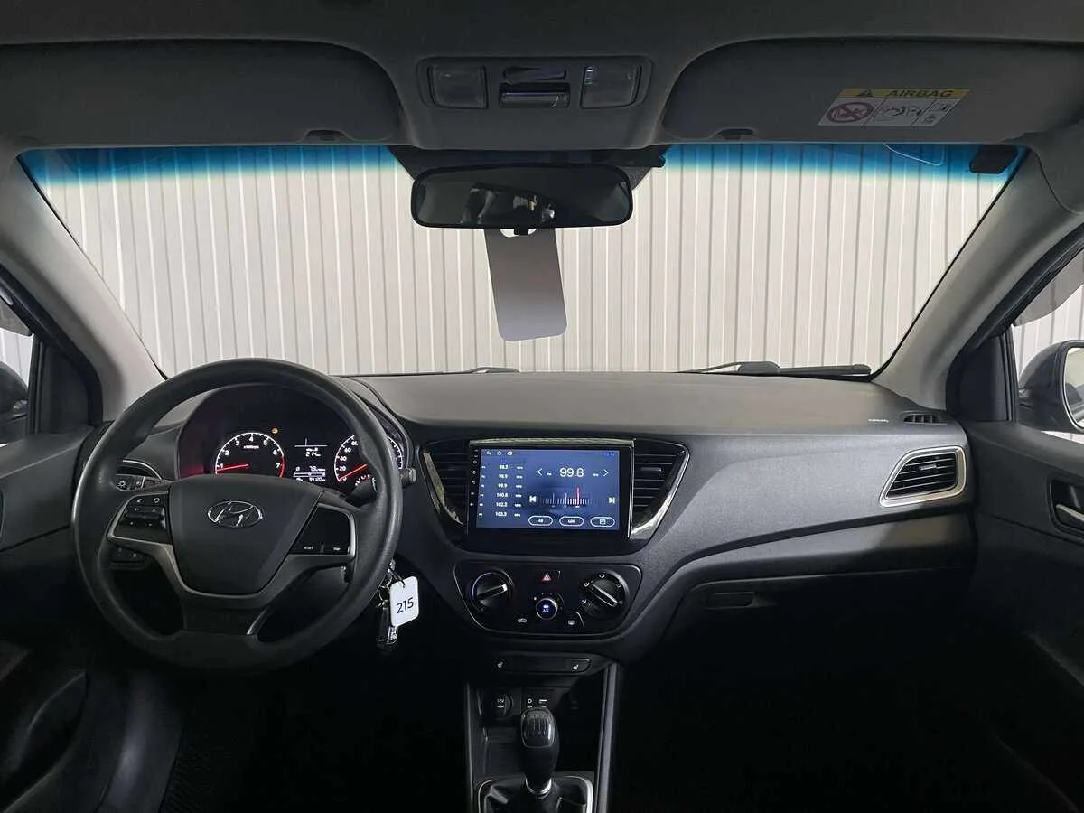 Hyundai Solaris