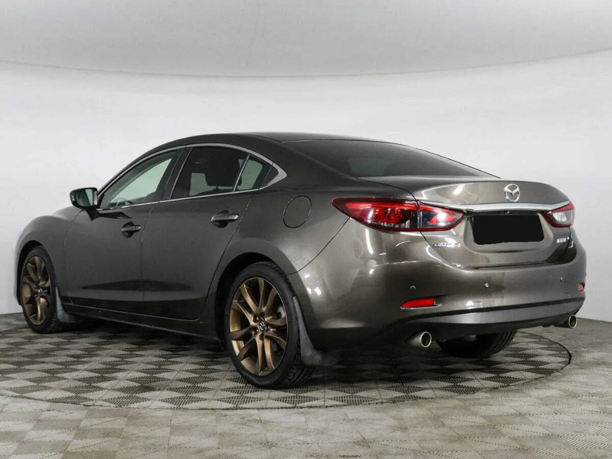 Mazda 6