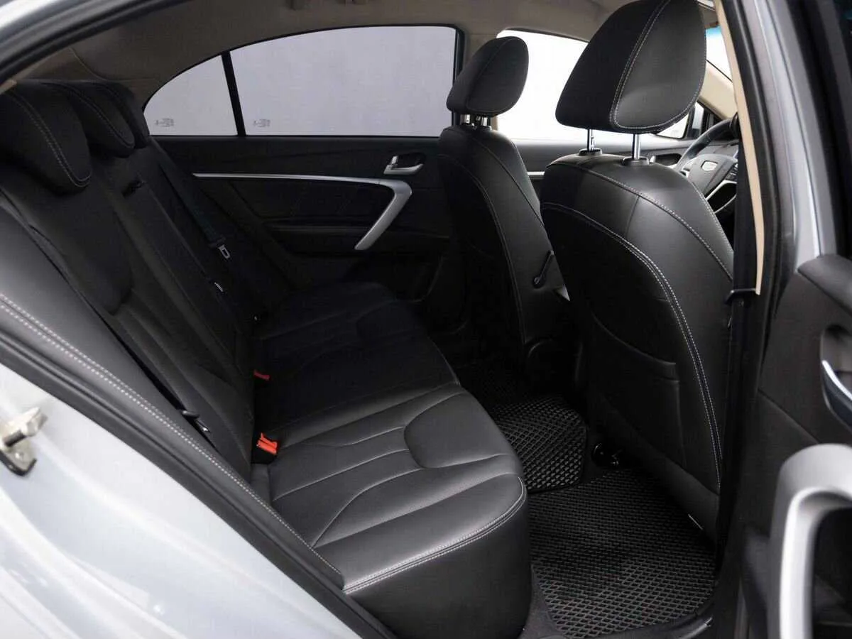 Geely Emgrand 7