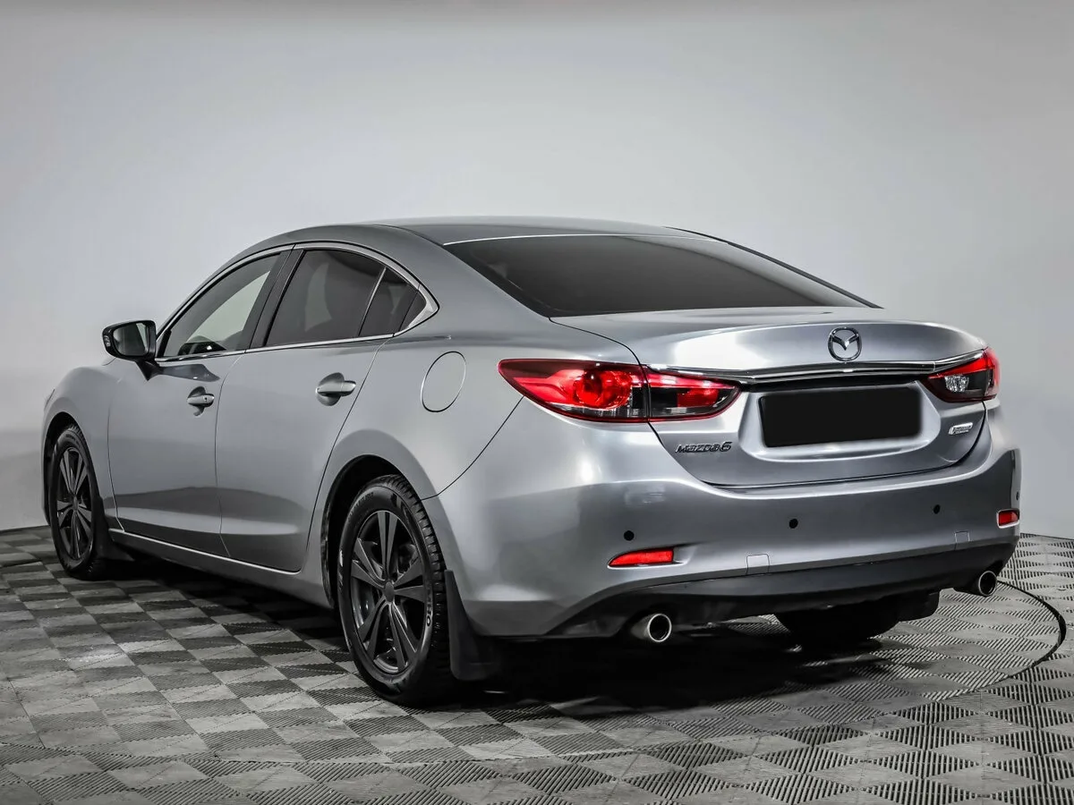 Mazda 6