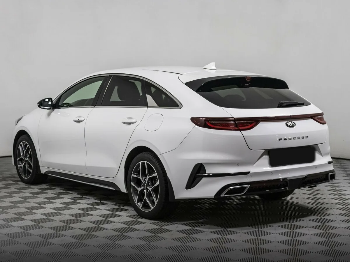Kia Proceed