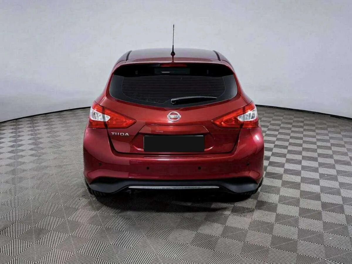 Nissan Tiida