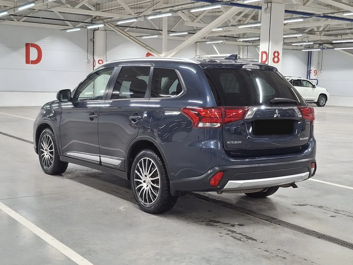 Mitsubishi Outlander