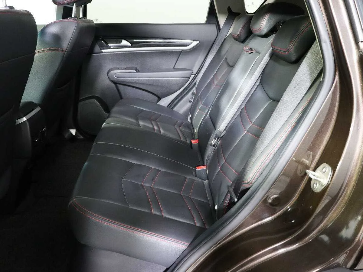 Dongfeng AX7