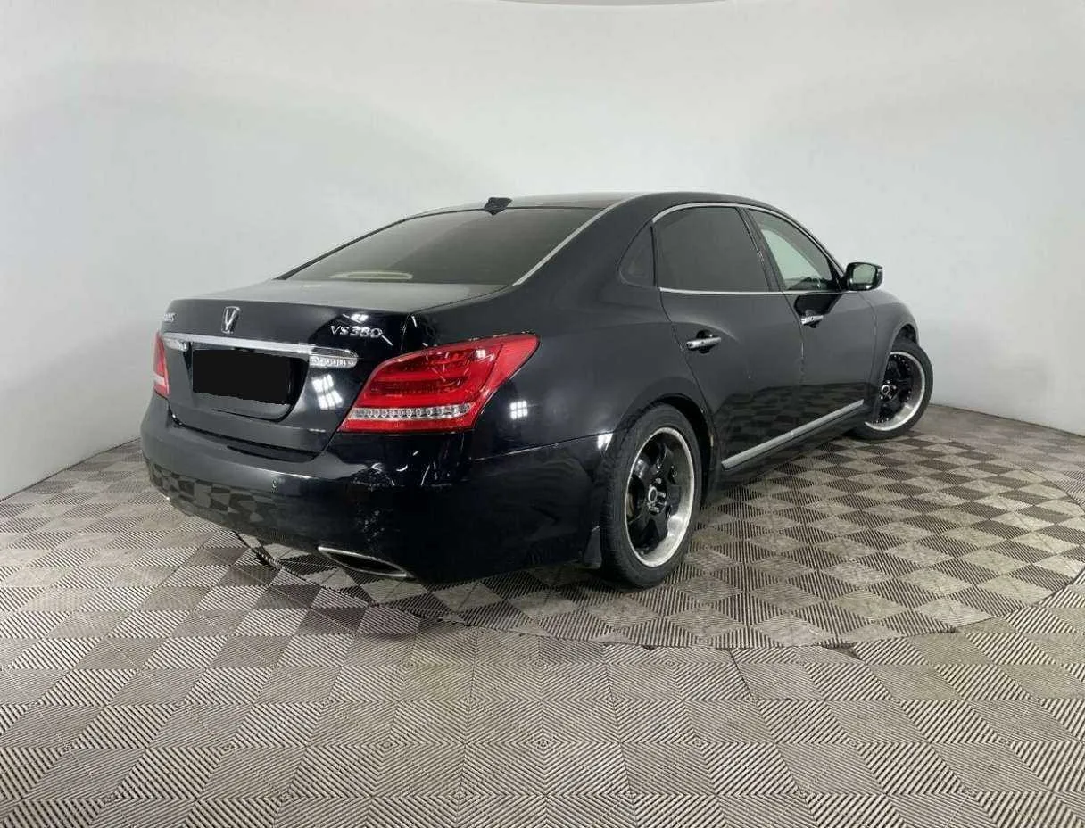 Hyundai Equus