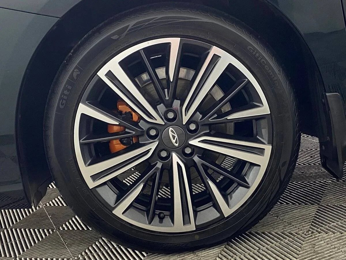 Chery Arrizo 8