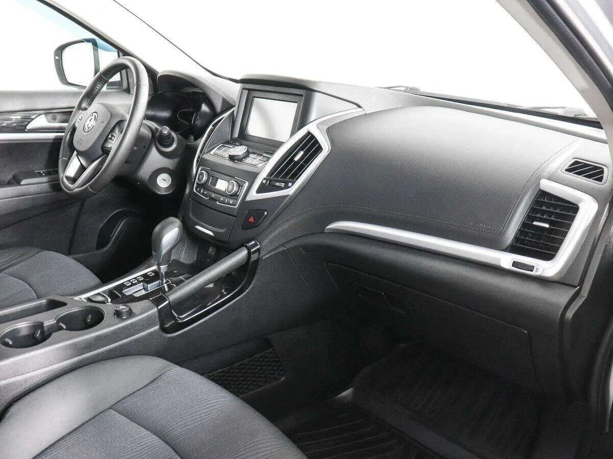 Dongfeng AX7