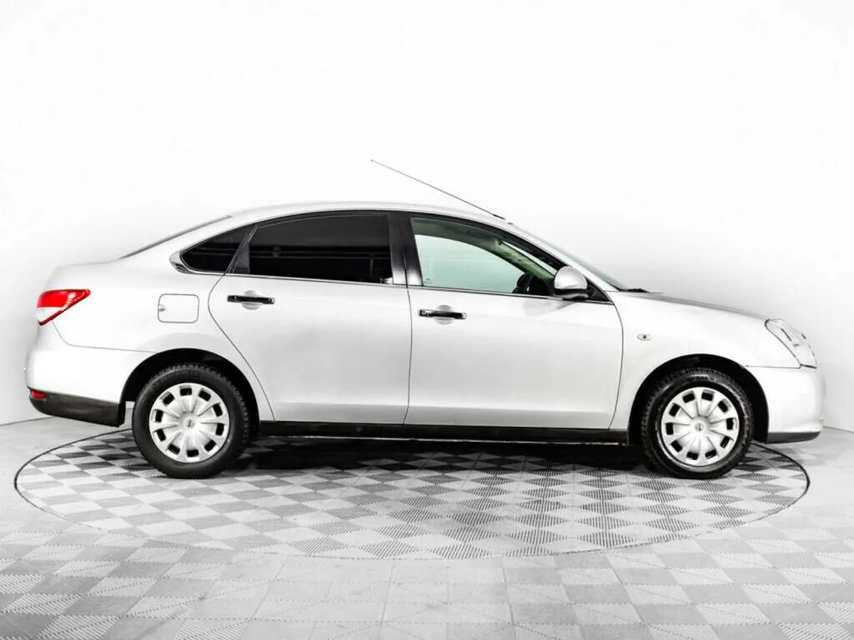 Nissan Almera