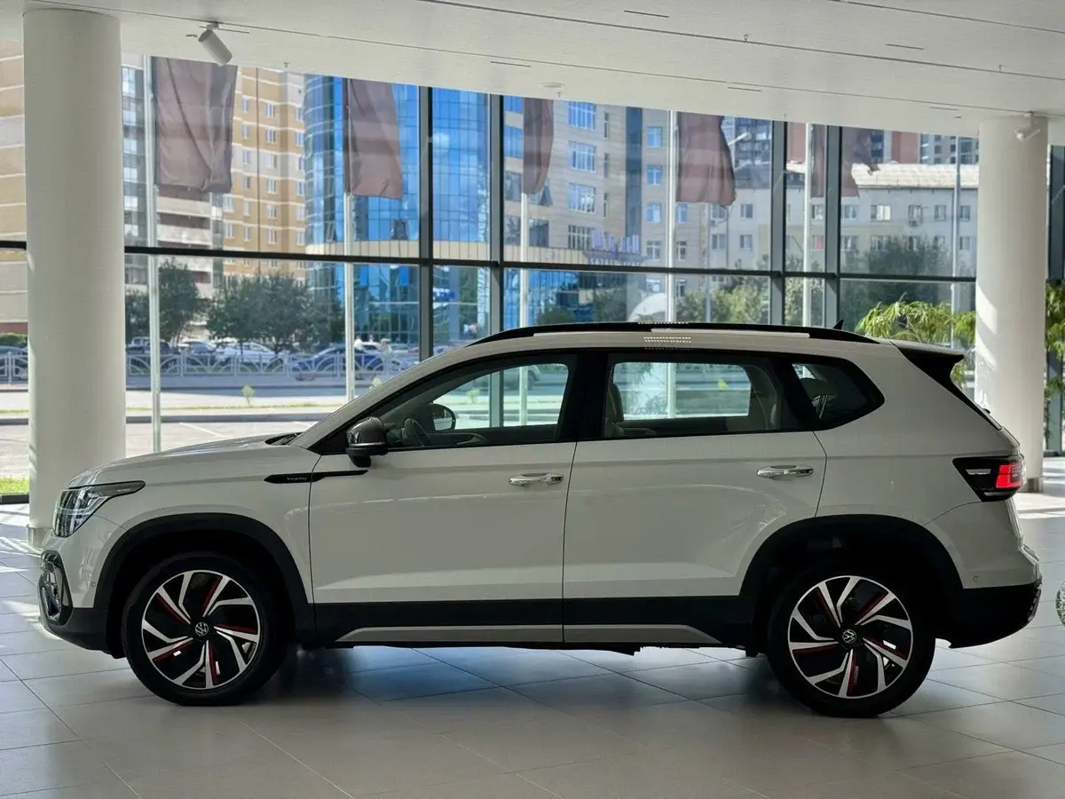 Volkswagen Tharu