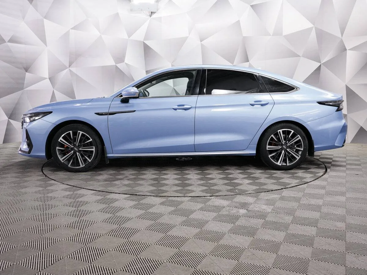 Chery Arrizo 8