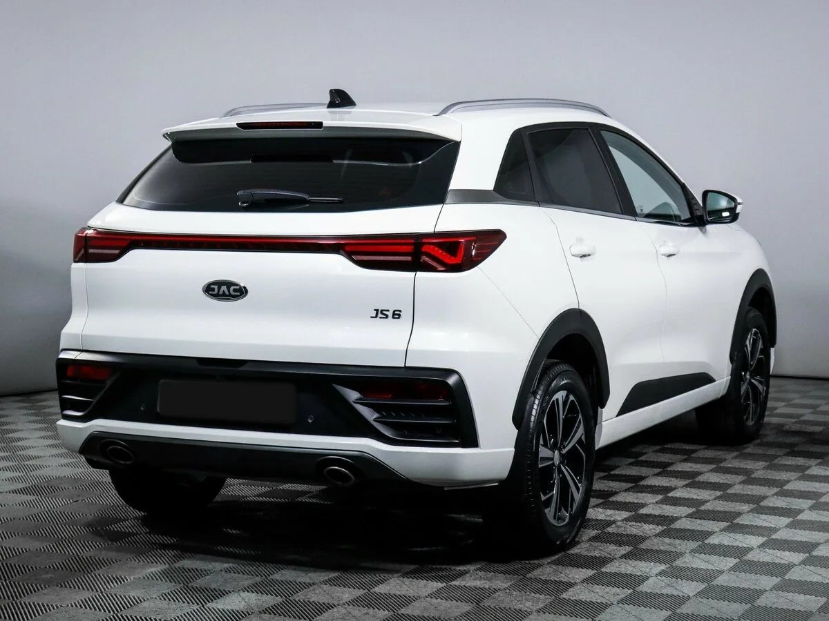 JAC JS6