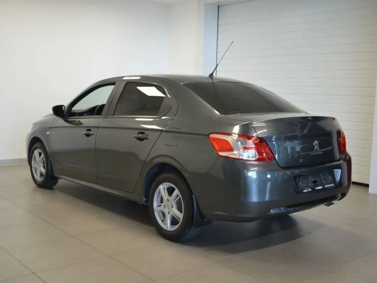 Peugeot 301