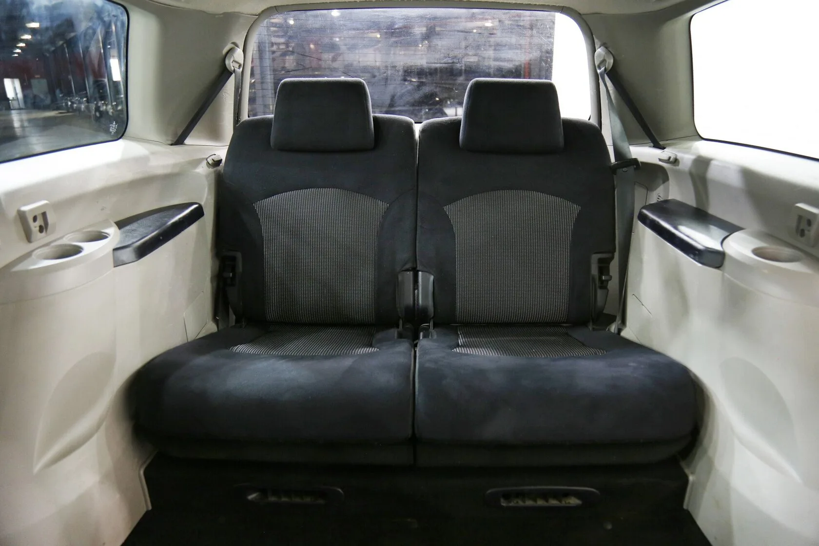 Mitsubishi Grandis
