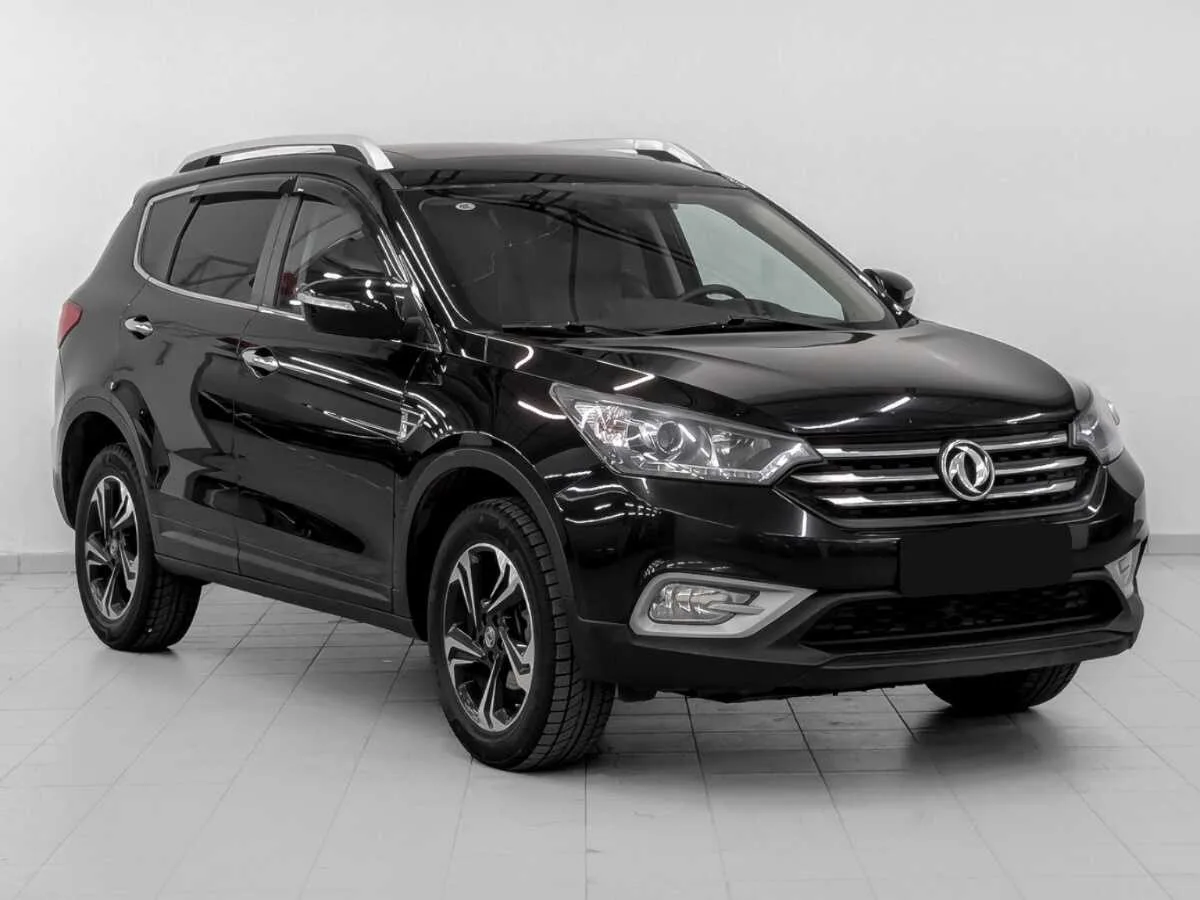 Dongfeng AX7