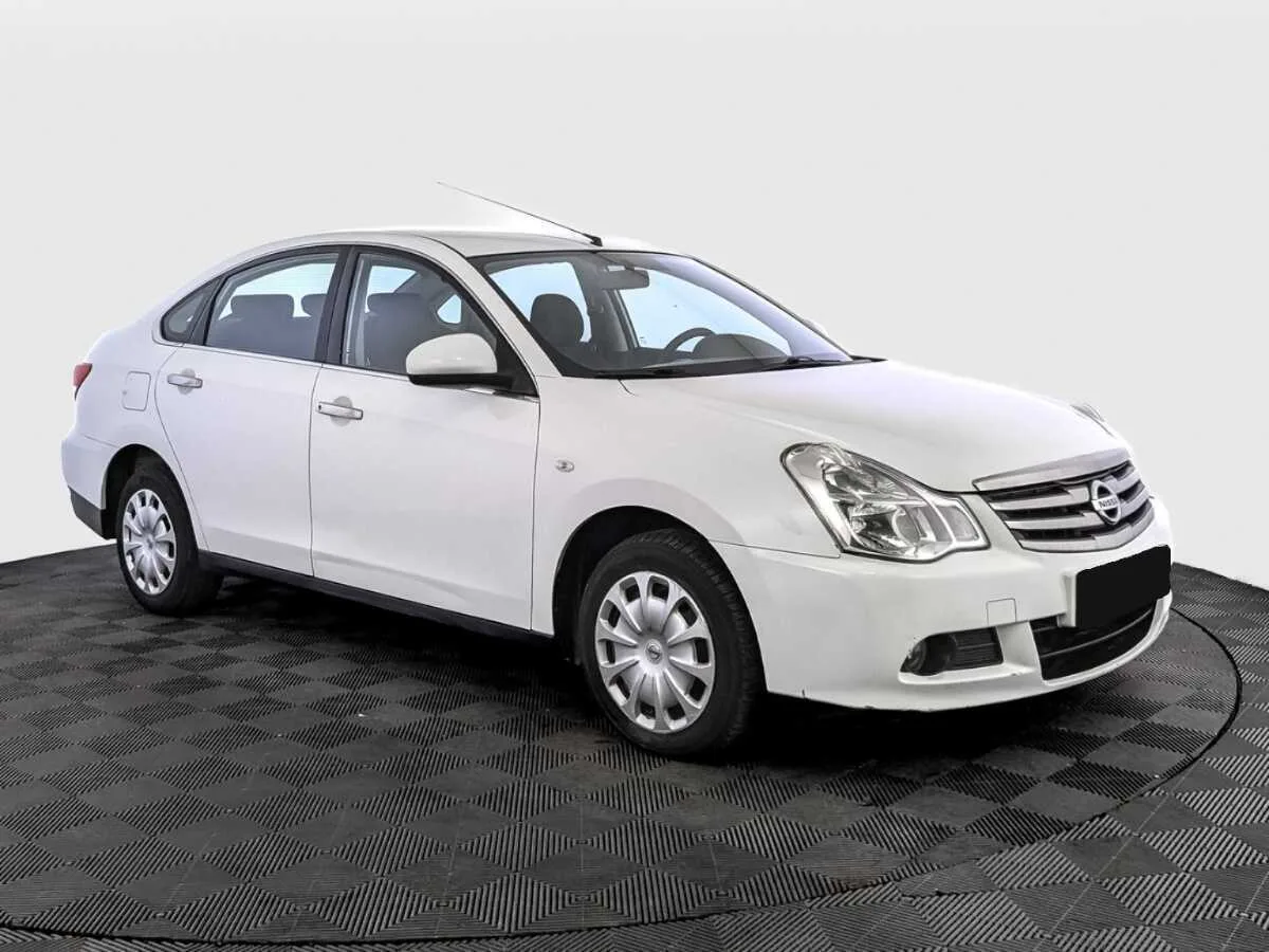 Nissan Almera