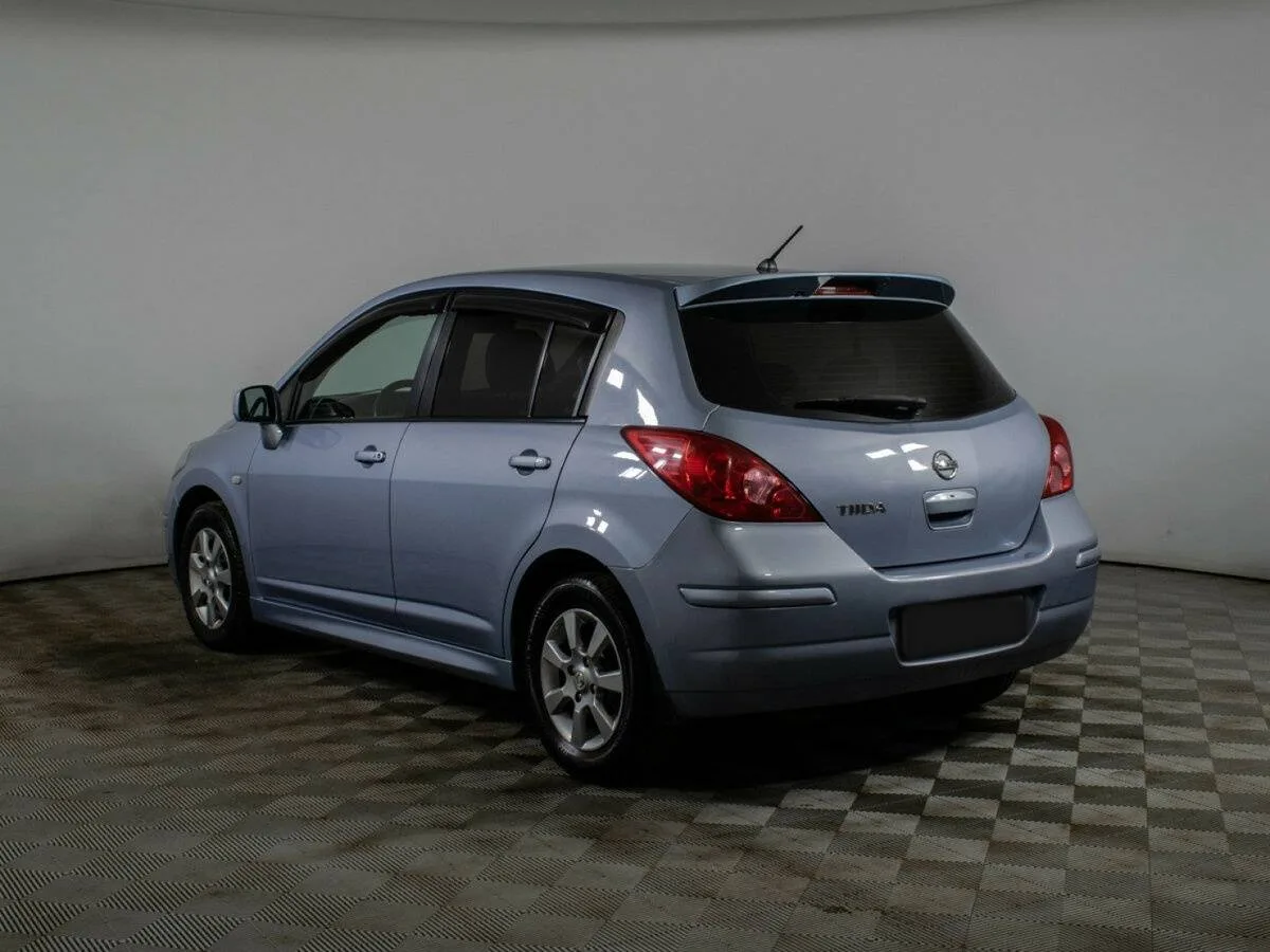 Nissan Tiida